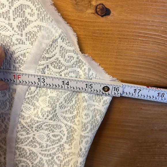 Krisa by Revolve XS Stylish‎ White Sleeveless Lace Dress Vintage Mini Wedding - Picture 2 of 8